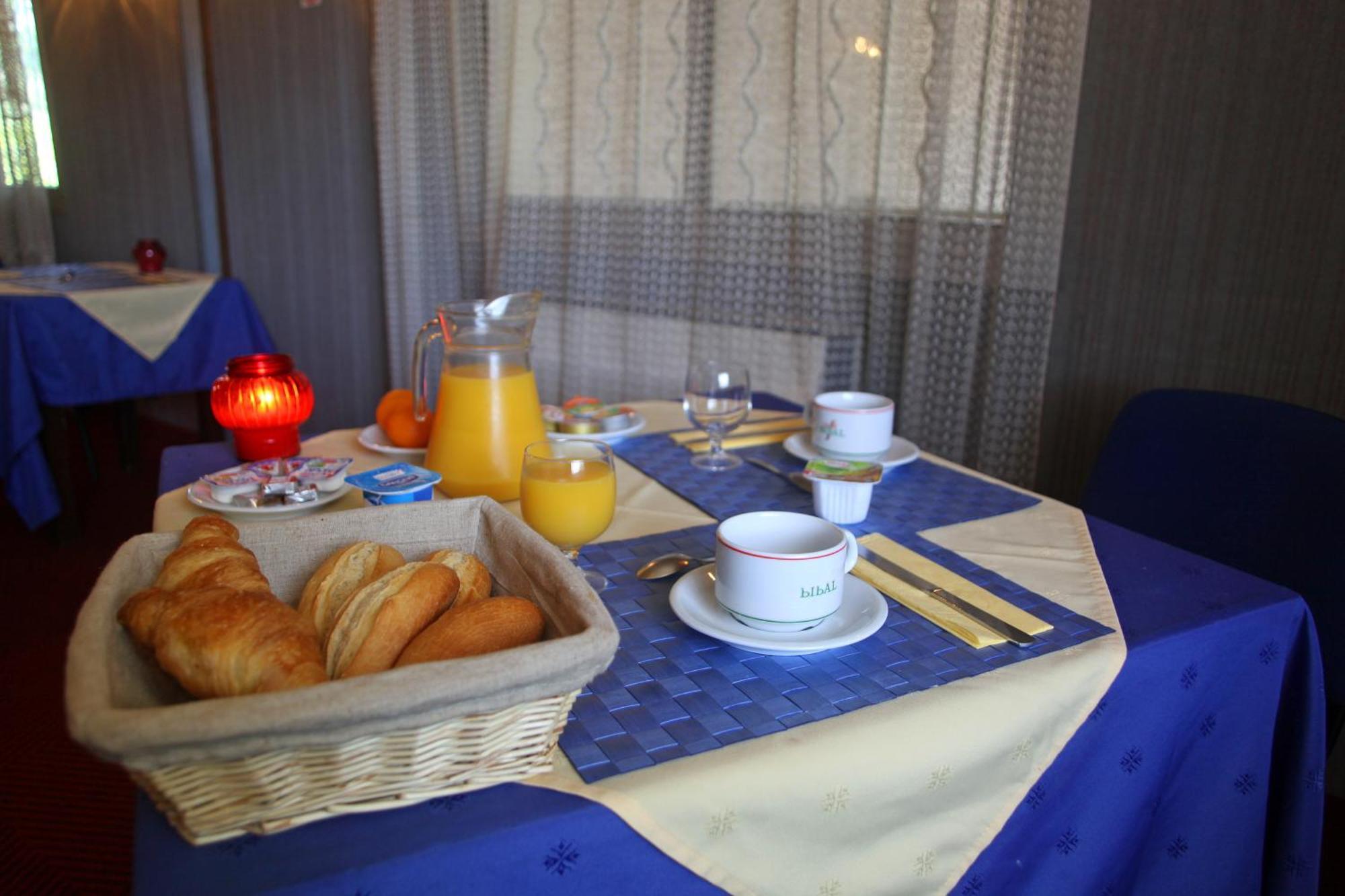 Le Relais De Fabregues Hotell Exteriör bild