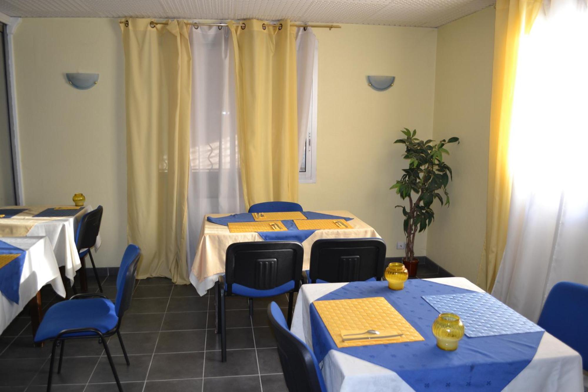 Le Relais De Fabregues Hotell Exteriör bild